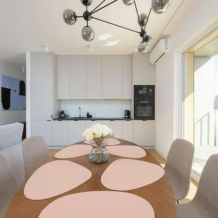 Apartment Spacious In Wola For 6 People With Parking By Renters Prestige