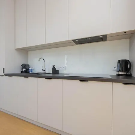 Spacious In Wola For 6 People With Parking By Renters Prestige *